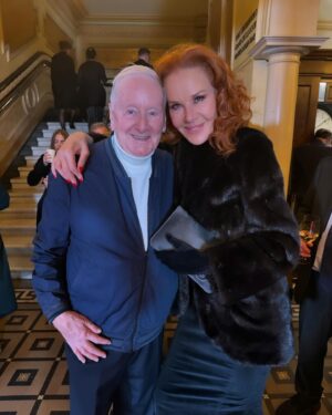 Rhonda Burchmore Instagram - Thankyou @sunsetmusicalau @gwbentertainment @operaaustralia for inviting me to a wonderful opening night at the glorious Princess theatre in Melbourne. The lush stage  set and orchestrations were worth the price of admission alone ! 
@timdraxl you are an absolute superstar ! Loved seeing so many of my friends up there in this glorious show . @ashleighrubenach  @robertgrubb @paul_hanlon  @troyasussman @tomsharah 
. @sarahbrightmanmusic playing the delusional,faded Norma Desmond was mesmerising! 

I am going back again to say the glorious @silvie.paladino play Norma and this wonderful show again 💕🙏 

Pics @jewelchic @thealistphotographers 📸