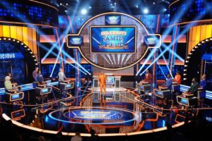 Rhys Darby Instagram - Don't miss the greatest thing on US TV this Sunday! @familyfeudabc Thanks @sambaschutte @davidfarrier @fleursaville & @finndarby for being Darby's angels. #celebrityfamilyfeud