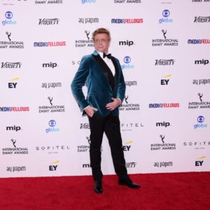 Rhys Darby Instagram - The man of the hour, on the red carpet for the 51st International Emmys 2023. Beautiful suit by @viggolondon and stunning shoes by @scarosso .. Style by @mikeystyles #iemmys