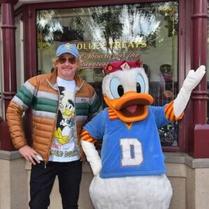 Rhys Darby Instagram - Meet your Heroes!