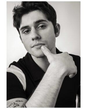 Rhys Matthew Bond Instagram - Rhys

@rhysmatthewbond at @ninthandvinestudio