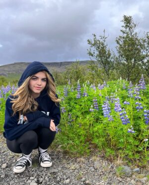Rhys Olivia Cote Instagram - Last Day in Iceland!! The Golden Circle!  BREATHTAKING VIEWS! Loved getting to see Jill too. @goosegal17 ➡️➡️➡️➡️➡️! #iceland #thegoldencircle #europe #europetravel #holiday #vacation #familytime #rhysolivia #rhyscote