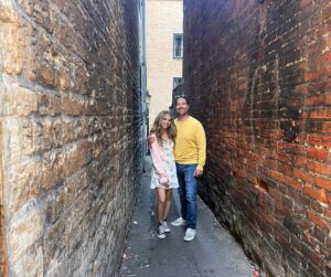 Rhys Olivia Cote Instagram - DAY 4. WINDSOR CASTLE &  OXFORD! So happy we even got to see Amy @ Ernie!! @amys.shots ❤️❤️ ➡️➡️➡️➡️#windsorcastle #windsor #oxford #oxforduniversity #england #uk #traveltheworld #europe #european #blessed #grateful #itsagoodlife #rhysolivia #rhyscote