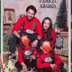 Ricardo Abarca Instagram - FELIZ NAVIDAD! 💫
Porque nos ha nacido un niño, se nos ha concedido un hijo; la soberanía reposará sobre sus hombros y se le darán estos nombres: Consejero Admirable, Dios Fuerte, Padre Eterno, Príncipe de Paz. Se extenderán su soberanía y su paz y no tendrán fin. Gobernará sobre el trono de David y sobre su reino, para establecerlo y sostenerlo con justicia y rectitud desde ahora y para siempre. Esto lo llevará a cabo el celo del SEÑOR de los Ejércitos. Isaias 9: 6-7. 💫
Que el Amor inagotable de JESÚS llene nuestros corazones. 
Los amamos y agradecemos compartir este espacio con nosotros de la manera tan respetuosa que lo hacen. 
Dios los bendiga 🎄💫✨