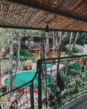 Ricardo Barbato Instagram - reConheSER Ilhabela 📍✨

As inscrições do próximo retiro que vai acontecer entre os dias 04 a 07 de Julho terminam amanhã.

Serão 4 dias em meio a natureza para você se reconectar por meio de práticas e vivências que irão te ajudar com pequenos ajustes no processo de detox, movimento, descanso e apreciação.

Independente da sua familiaridade com a prática física do yoga, essa é uma oportunidade pra todos que sentem a necessidade de passar uns dias observando com mais atenção pontos importantes da caminhada.

Em meio as atividades teremos tempo livre para que possamos desfrutar do local e integrar os processos.

Caso faça sentido pra você e o seu momento, me envia uma mensagem pra receber a apresentação com os detalhes da programação completa.

Onde: Ilhabela - @templodoser.ilhabela 📍 
Quando: 04 a 07 de Julho 🗓️ 

rB ⚡️

#yoga #retreat #movement #lifestyle #healthy #wellness #paradise #fitness #saude #bemestar #reConheSER #muvyoga

ॐ नमः शिवाय