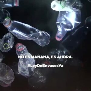 Ricardo Darín Instagram - NO ES MAÑANA, ES AHORA: ¡LEY DE ENVASES YA!

♻️ La ley de envases con inclusión social propone dar respuesta a problemáticas históricas en nuestro país y en toda la región.

✅  Contaminación ambiental, regulación sobre la responsabilidad empresarial, desempleo, marginalidad y justicia social.

¡Sin cartoneros y cartoneras no hay reciclado! ¡Por una Ley de Envases con Inclusión Social YA!

#leydeenvasesconinclusionsocial #leydeenvases #argentinarecicla #faccyr #cartoneros #cartoneras #reciclado  #recicladoenmanoscartoneras #recicladoennuestrasmanos #economiapopular #tierratechotrabajo #reciclaje