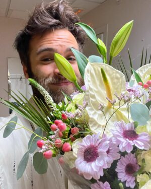 Ricardo Gómez Instagram - jusqu'ici tout va bien 🌹