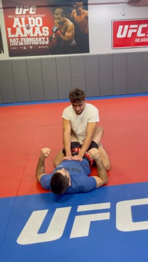 Ricardo Lamas Instagram - Technique of the week!  Try this sneaky wrist lock next time someone straightens their arm on a kimura!

#wristlock #kimura #bjj #lamaswrestlejitsu #ufc #mma #ufcgym #ufcgymnaperville