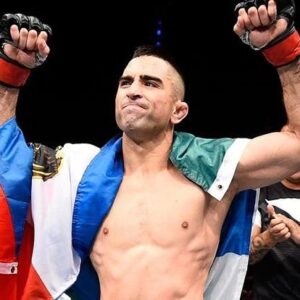 Ricardo Lamas Instagram - Raise those hands in victory!  You’re blessed with another day.  Another day to train, to better yourself, to take a step closer to reaching that goal.  Don’t waste the day, get after it!

#motivationmonday #training #goals #mma #ufc #ufcgym #ufcgymnaperville