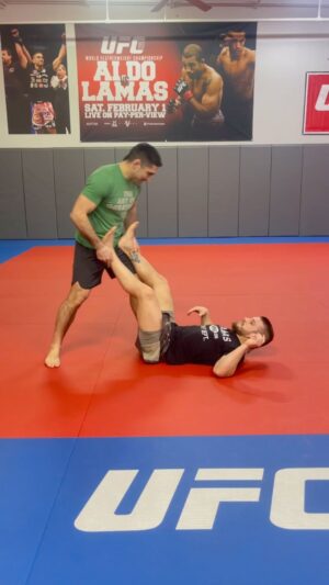 Ricardo Lamas Instagram - Technique of the week!  Turn your opponent’s heel hook attempt into a back take for yourself!

#heelhook #heelhookdefense #backtake #lamaswrestlejitsu #bjj #mma #ufc #ufcgym #ufcgymnaperville