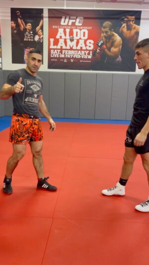 Ricardo Lamas Instagram - Technique of the week! Inside tie and wrist control for open and closed stance attacks! 

#wrestling #sweepsingle #lamaswrestlejitsu #bjj #mma #ufc #ufcgym #ufcgymnaperville