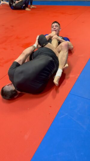 Ricardo Lamas Instagram - Free roll Friday!  An annoying Jiu Jitsu Karen showed up for class yesterday.  Why is coach Ricardo like this? 

#jiujitsukaren #bjj #lamaswrestlejitsu #mma #ufc #ufcgym #ufcgymnaperville