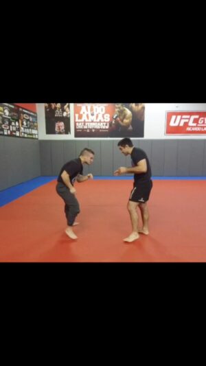 Ricardo Lamas Instagram - Technique of the week! Add to your takedown game with this fireman’s carry!

#firemancarry #takedown #wrestling #bjj #lamaswrestlejitsu #ufc #mma #ufcgym #ufcgymnaperville