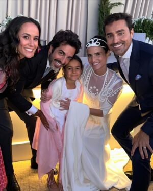 Ricardo Pereira Instagram - Nossos amores, que dia mágico! Estaremos sempre aqui de mãos dadas com vocês ♥️

#wedding #love #friends