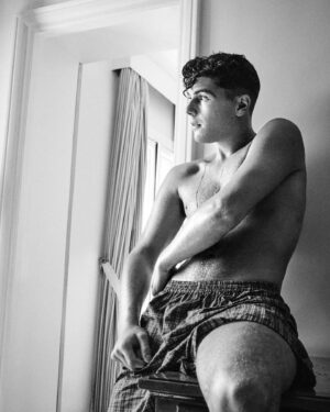 Riccardo Mandolini Instagram - ☀️