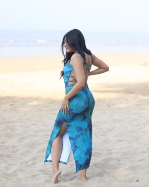 Richa Joshi Instagram - Baby by me 🩵

.#RichaJoshi 
#explore #fyp #explorepage #aesthetic #pinterestinspo #fitbody #ocean