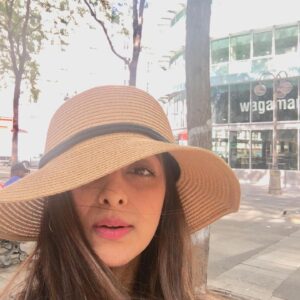 Richa Pallod Instagram - A beautiful evening in Paris #lifeinparis#every min here had happiness 🥰