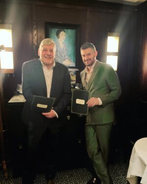 Richard Armitage Instagram - Thank you @thedelaunay and Tim Wapshott for wonderful evening. I really enjoyed the banter. My friends celebrating their 25 Wedding anniversary were overwhelmed with your generosity. 🙏📚