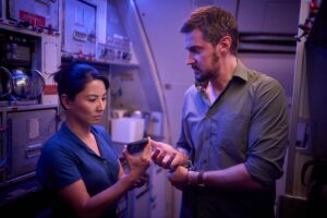 Richard Armitage Instagram - Buckle your seatbelts, we’re headed for some turbulence 🛩️🆘

Here’s your first look at the unmissable edge-of-your-seat thriller, starring Jing Lusi and @richardcarmitage. #RedEye is coming soon to ITV1 and ITVX.