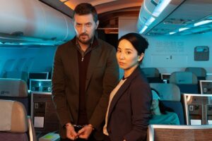 Richard Armitage Instagram - Buckle your seatbelts, we’re headed for some turbulence 🛩️🆘

Here’s your first look at the unmissable edge-of-your-seat thriller, starring Jing Lusi and @richardcarmitage. #RedEye is coming soon to ITV1 and ITVX.