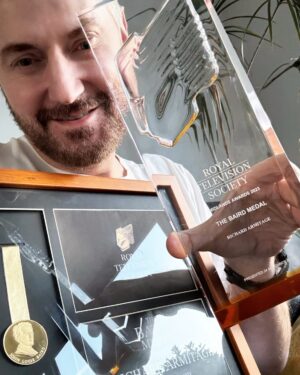 Richard Armitage Instagram - I was so busy in the moment catching up with old friends last night I forgot to take a picture. Thank you RTS for this incredible honour. 🙏