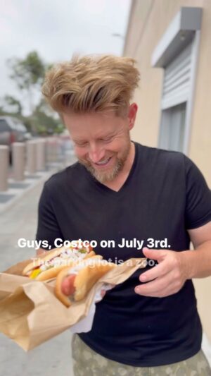 Richard Blais Instagram - Hot Dog eating contest!!! how many you putting down? #4thofjuly