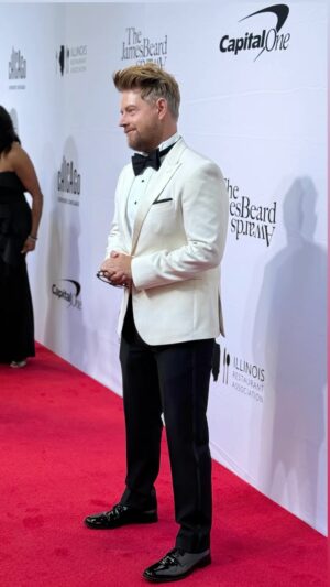 Richard Blais Instagram - One last look at white dinner jacket, red carpet from @beardfoundation awards where I was honored to co-host this past week.