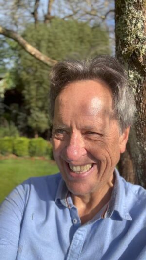 Richard E. Grant Instagram - If I knew way back then ……..