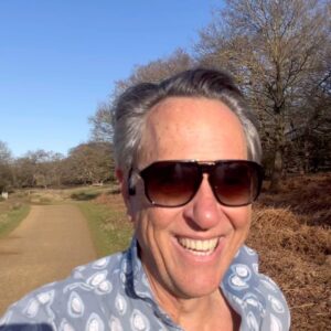 Richard E. Grant Instagram - Fridaaaaaaaaaay!!! 🏃‍♂️🤸‍♀️🏃🤸‍♀️🏃‍♂️🤸‍♀️🏃🤸‍♀️🏃‍♂️🤸‍♀️🏃