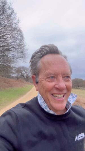 Richard E. Grant Instagram - One of those mornings where the Spirit is not so willing and my body even less so……..but knowing I will feel better than not having tried!! 👌😥😂