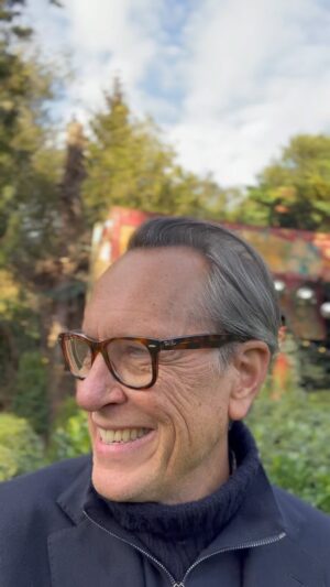 Richard E. Grant Instagram - Nothing like the cheeky slap of friendship to hovercraft  my spirits!