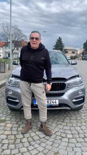 Richard Genzer Instagram - Hádka s autem🫢😶😶