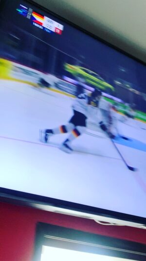 Richard Genzer Instagram - Zamávejte k….i