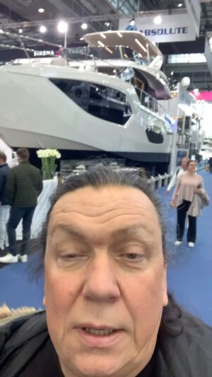 Richard Genzer Instagram - Tady nekoupím nic. 🚢⛴️🛳️🤣🤣🤣
