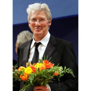 Richard Gere Instagram - Happy international Woman’s Day! 💐

#RichardGere #richard #gere #richardtiffanygere #wunderful #usa #instamen #instafashion #prettymen #prettywoman #actor #amazing #awesome #film #followme #favoritefilm #followforfollow #giorgioarmani #lovehim #likeforlike #beautiful #bestactor #bestmovie #ny #newyork #movie #mensfashion #menwithstyle #silverfox #giorgioarmani #motherfatherson