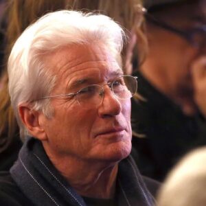 Richard Gere Instagram - A very merry Christmas to everyone! 🎄

#RichardGere #richard #gere #richardtiffanygere #wunderful #usa #instamen #instafashion #prettymen #prettywoman #actor #amazing #awesome #film #followme #favoritefilm #followforfollow #giorgioarmani #lovehim #likeforlike #beautiful #bestactor #bestmovie #ny #newyork #movie #mensfashion #menwithstyle #silverfox #giorgioarmani #motherfatherson