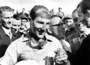 Richard Hammond Instagram - RIP Sir Stirling Moss. 
We’ll miss you but your legend absolutely shall live on. 
Thanks for your sportsmanship, skill and spirit. Heartfelt condolences to your family and loved ones.
