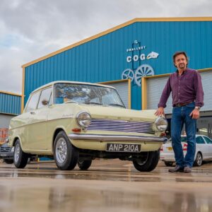 Richard Hammond Instagram - I drove to work in Oliver! Watch my commute on the DriveTribe YouTube channel.
