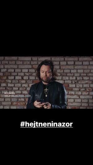 Richard Krajčo Instagram - #Hejtneninazor
Hejt je slabost malých a nešťastných. Někdy to vypadá, že je takových plný internet. Nikdy ale nezapomínejte, že hejt nejvíc ze všeho vypovídá o svém autorovi. Není to o vás. Zůstaňte sami sebou ❤️