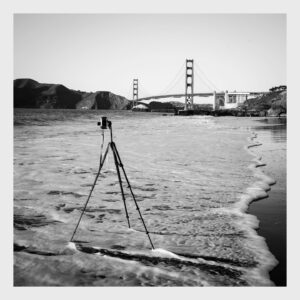Richard Rankin Instagram - M10 Monochrom shooting the M11 shooting the GG Bridge. Again. @leicauk @leica_camera #sanfrancisco #leicam #goldengatebridge