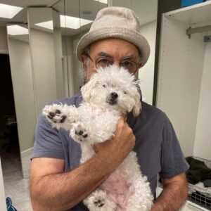 Richard Schiff Instagram - My beard’s whiter than your beard. #dogsofinstagram #dog #doglover