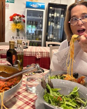 Richard Schiff Instagram - Second best restaurant in Italy. #TrattoriaLaBattigia