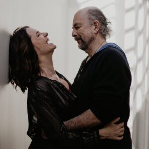 Richard Schiff Instagram - The love of my life @sheilakelleys is doing an online workshop. An 8 week masterclass called Woman Ignited. She is only teaching it one time this year. If you love the female empowerment work she does, identify as a woman and want to unleash your superpowers there is no better way. No more loving, compassionate teacher. Follow her and the link is in her bio.