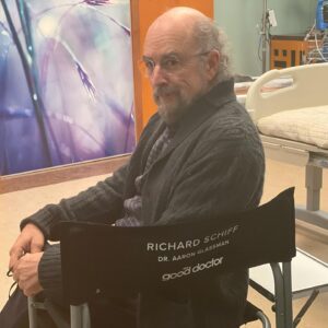 Richard Schiff Instagram - Just another day on the set of @thegooddoctorabc.  What are you up to today. Lay it on me. I got time. We’re between set ups. #thegooddoctor