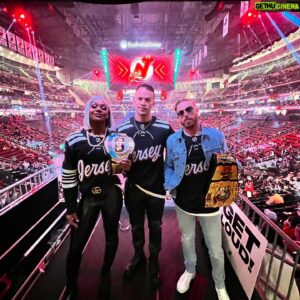 Richard Starks Instagram - Touched down in Newark for the @njdevils game and it was an absolute success! @prucenter top class hospitality and great company to go along with it. Time to get ready for #aewfullgear 🕺 #absolute