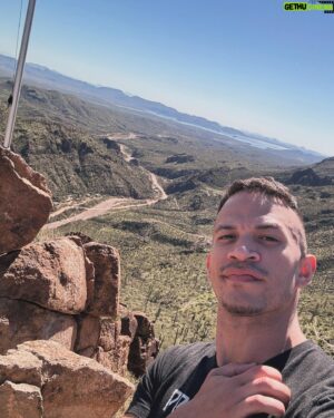 Richard Starks Instagram - Been seeing what nature is like for the past 4-5 days and it was great! Want to send a special thank you to @castlehotsprings for a wonderful time. Place was beautiful and so scenic, and it was far away from any distractions. The hot spring its self is one of the coolest things ever. Can’t wait to go back