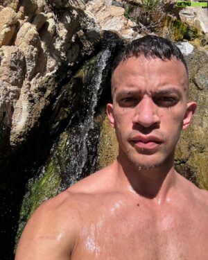 Richard Starks Instagram - Been seeing what nature is like for the past 4-5 days and it was great! Want to send a special thank you to @castlehotsprings for a wonderful time. Place was beautiful and so scenic, and it was far away from any distractions. The hot spring its self is one of the coolest things ever. Can’t wait to go back
