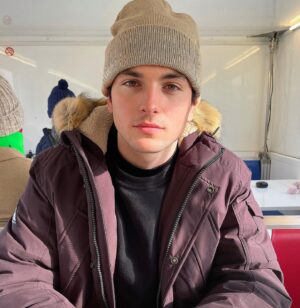 Richard Wisker Instagram - Filming in the cold this morning 🎥🥶
