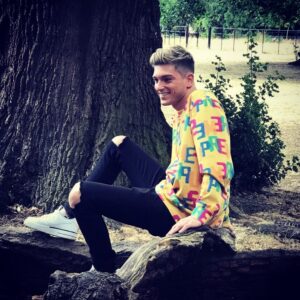 Richard Wisker Instagram - 2021 Level up 💛