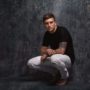 Richard Wisker Instagram - Good things come to those who wait 🙏🏽💫